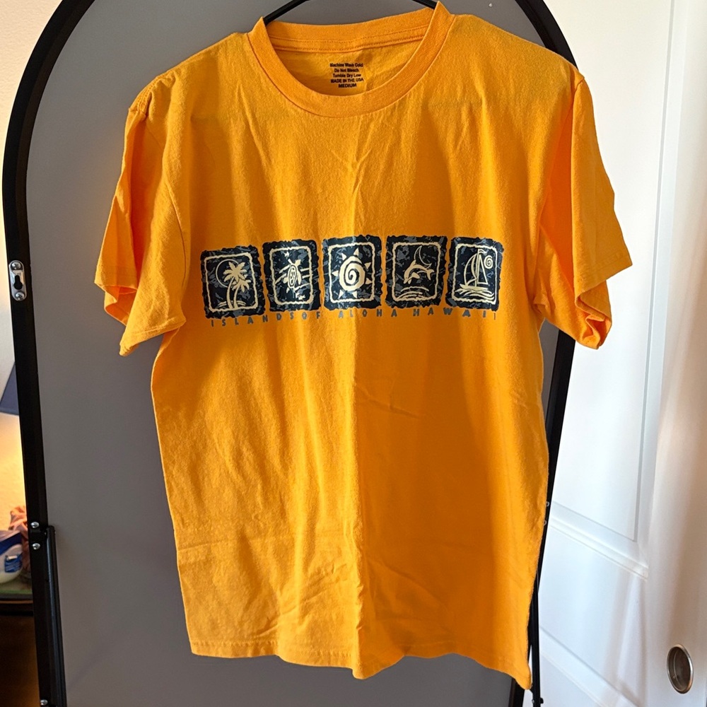 Yellow Graphic Hawaii Island Icons Tee